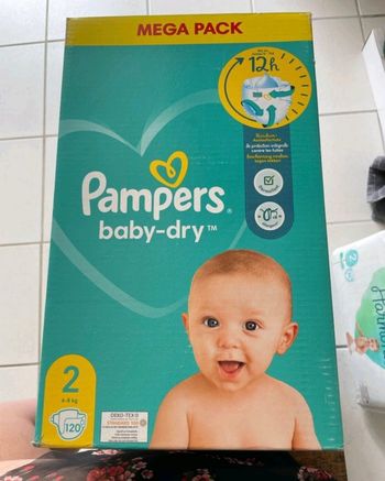 Couche Pampers taille 2 baby dry 