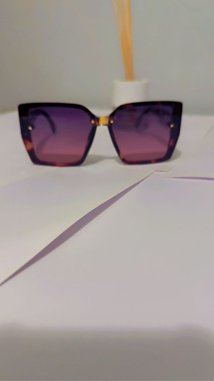 Lunettes de soleil - photo numéro 2