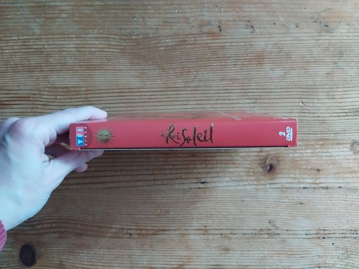 Coffret collector DVD - Le Roi Soleil 🎭✨ - photo numéro 9