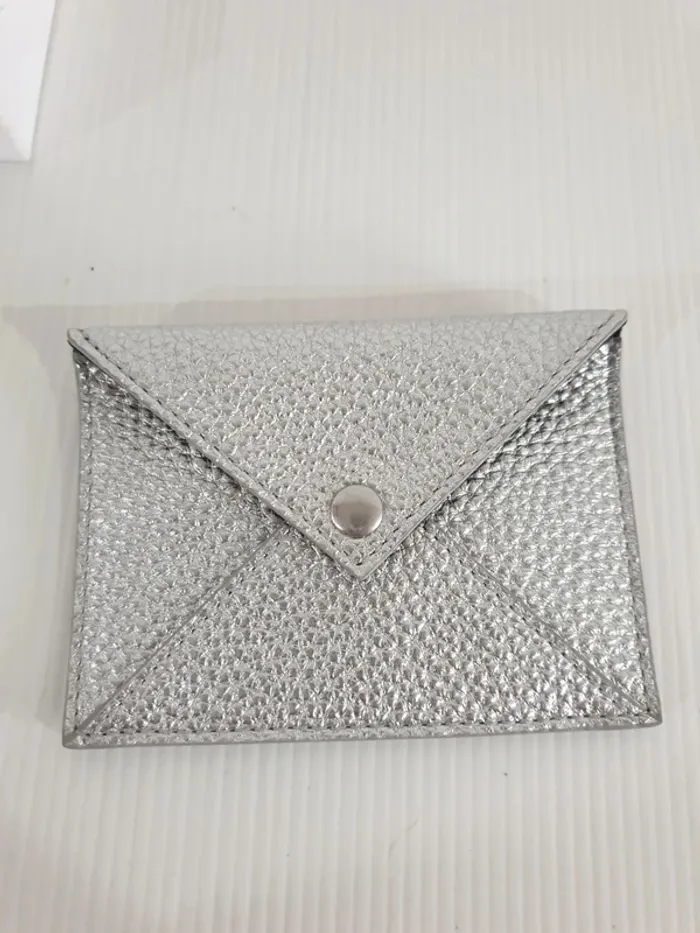 Porte carte Lacoste argenté, neuf 11x8cm - photo numéro 3