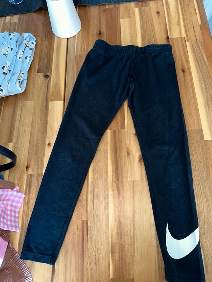 Legging Nike enfant taille M - photo numéro 3