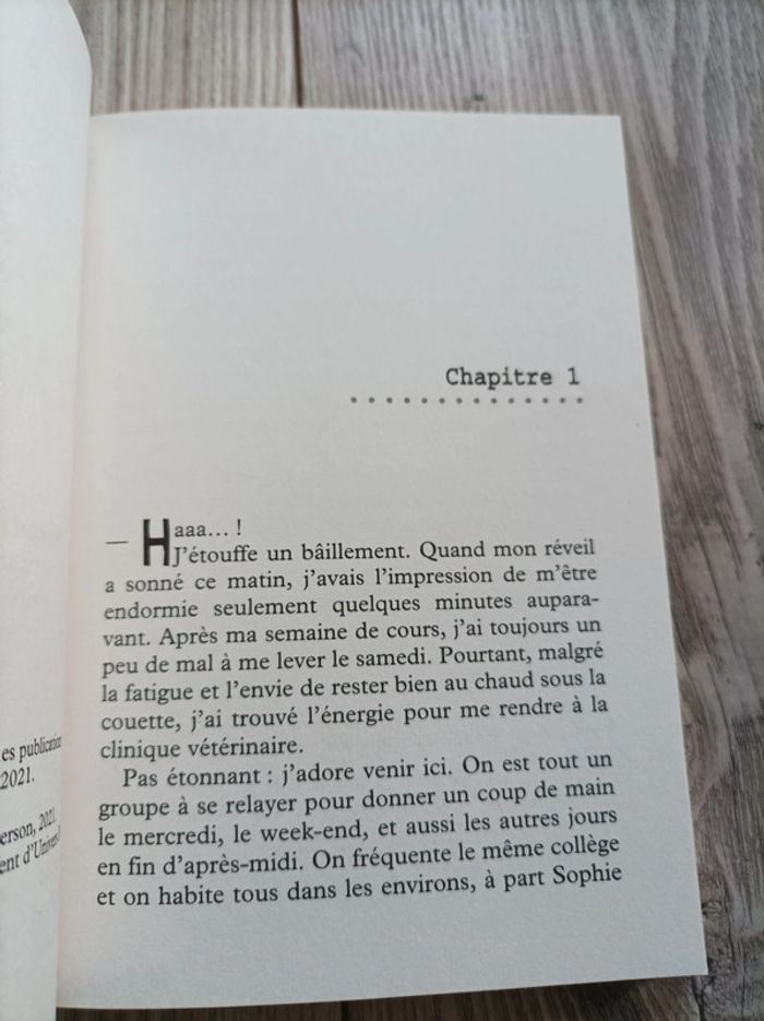 Livre " les petits vétérinaires" tome 23 neuf - photo numéro 5