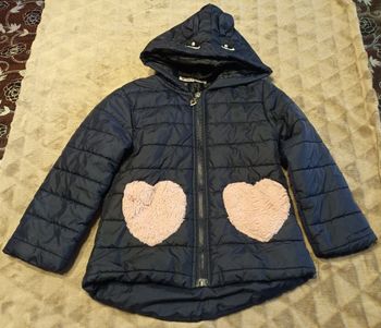Jolie veste bleue à capuche