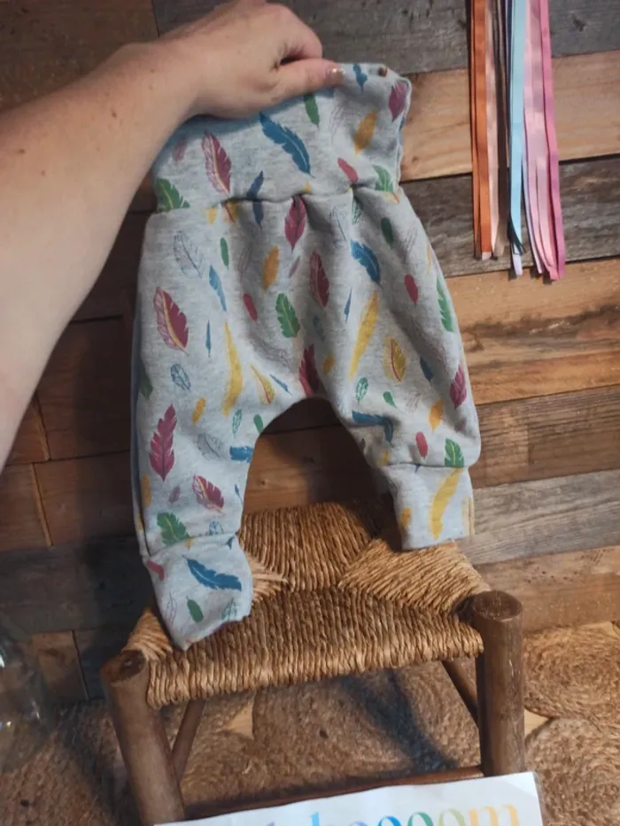 Pantalon sarouel fait main 9 mois tbe - photo numéro 3