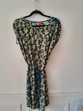 Robe Miss Captain T 40 en parfait état