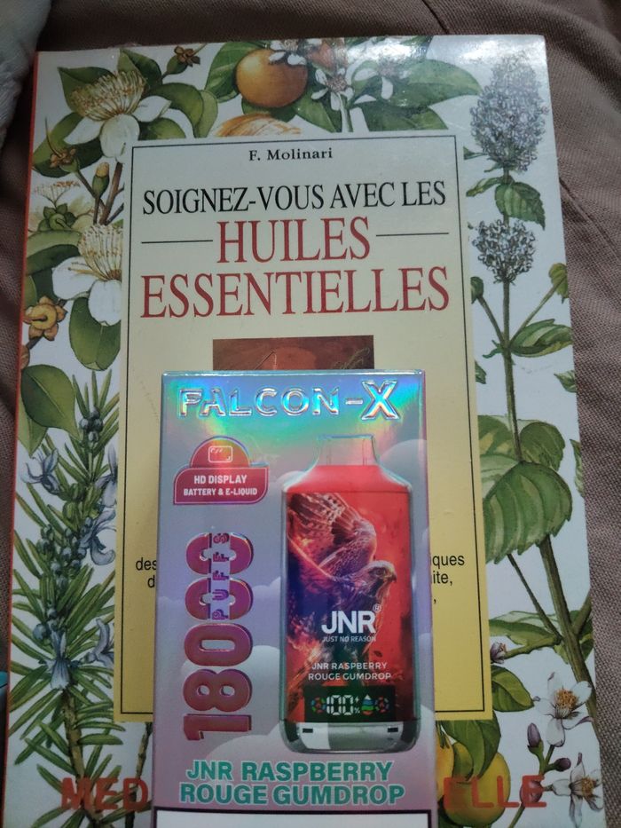 18k Raspberry Rouge gumdrop 2