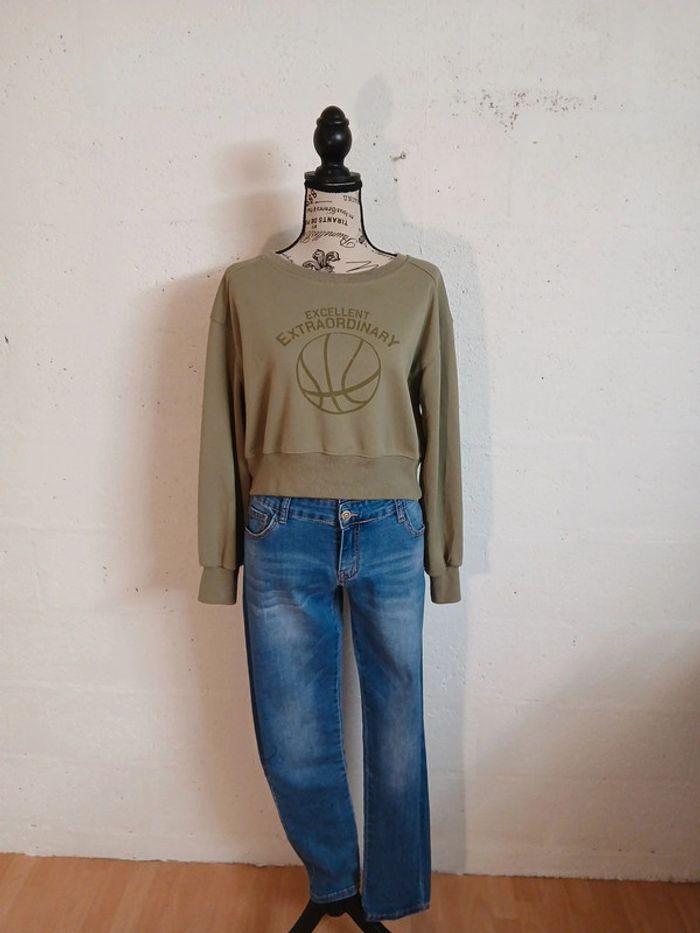 Sweat court taille L Dazy bon etat - photo numéro 2