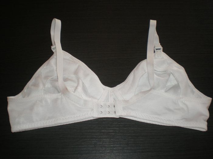 3 Soutien gorge allaitement beige, rose et blanc 90C neuf - photo numéro 5