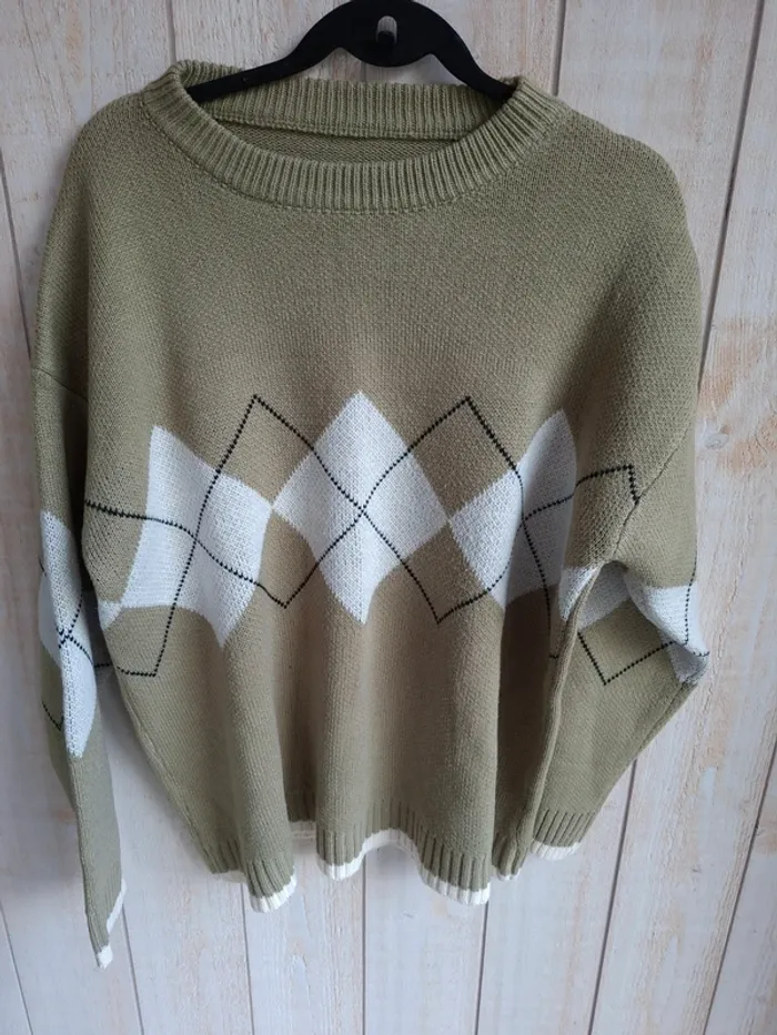 Pull vert - photo numéro 3