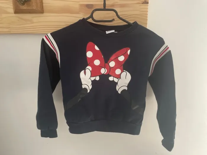 Très joli pull chaud Minnie 8 ans