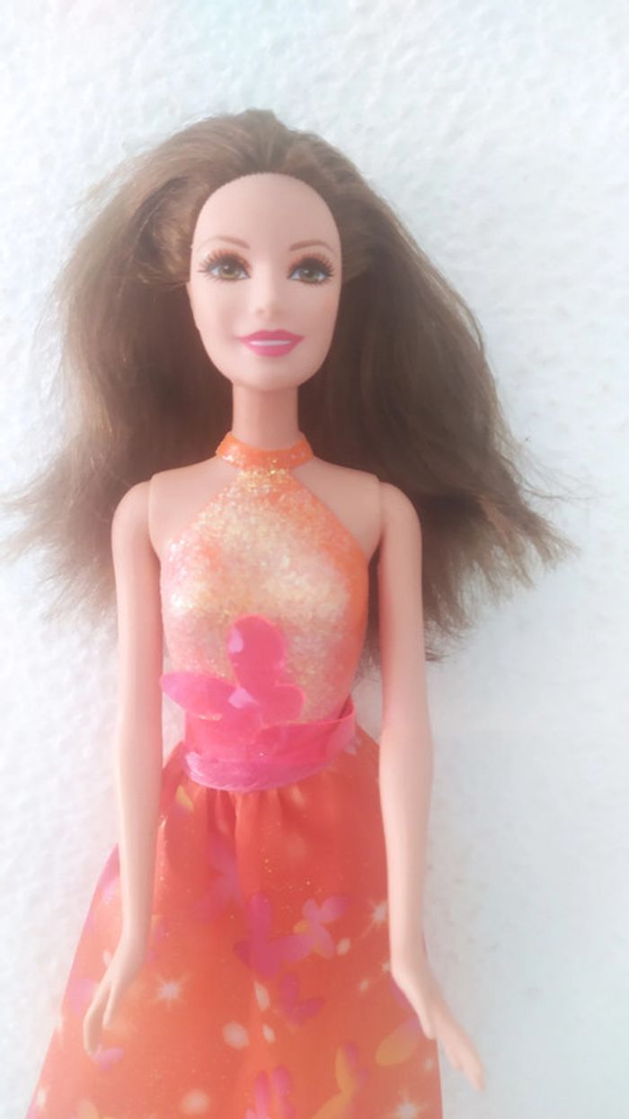 poupée barbie mattel  brune  robe orange - photo numéro 2