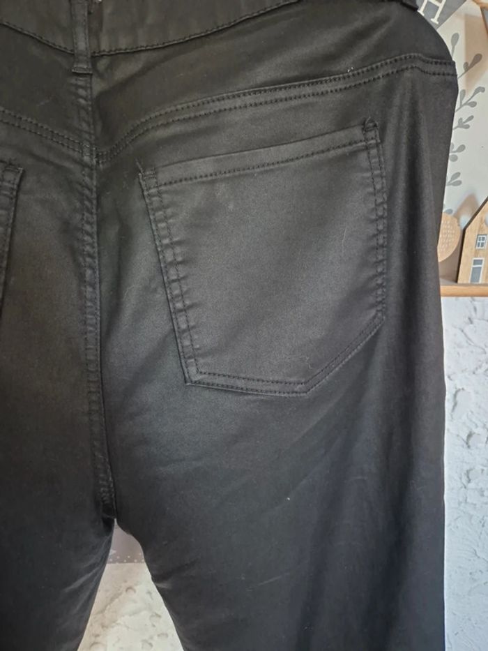 Pantalon slim effet enduit noir taille haute kiabi taille 50 - photo numéro 7