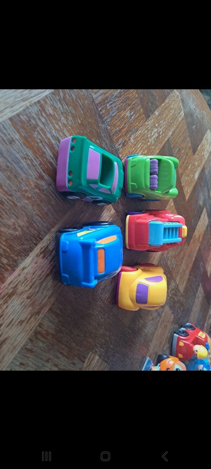 Petite voiture - photo numéro 3