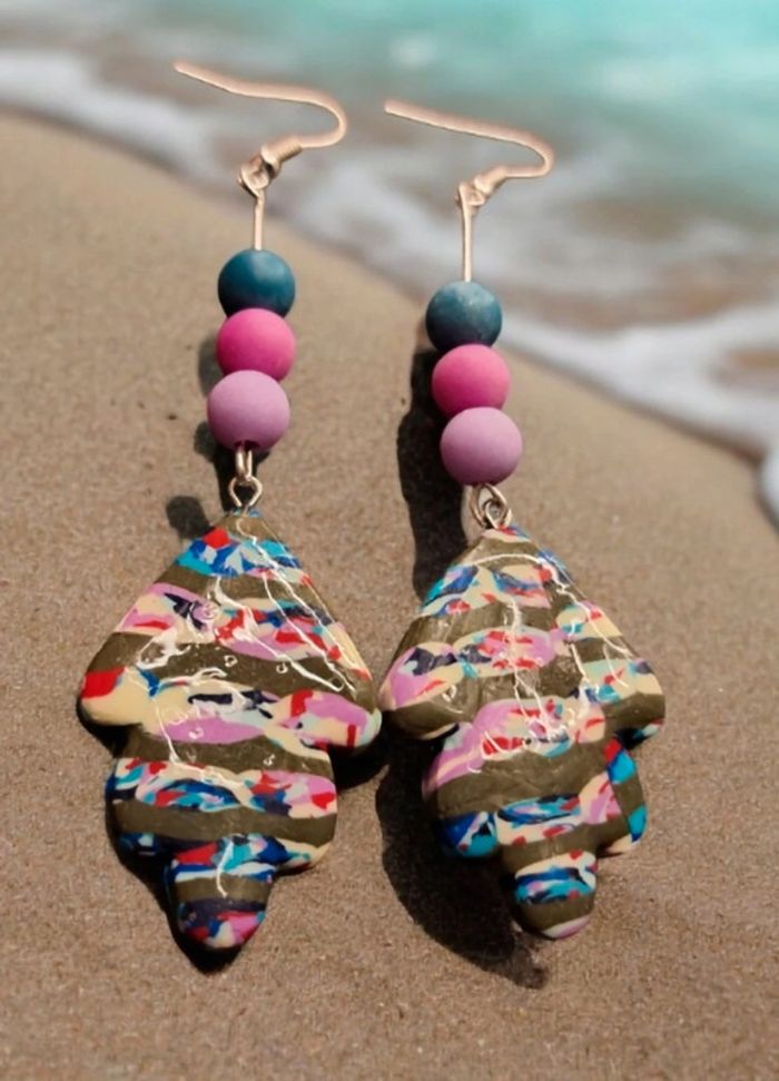 Boucles d'oreilles pendante en pâte polymere multicolore - photo numéro 3