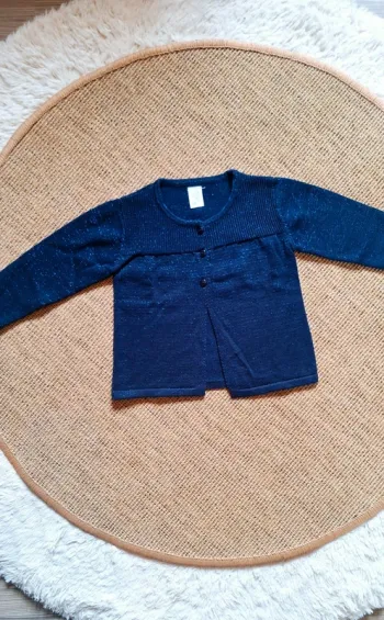 Superbe gilet fille bleu pailleté 9 mois neuf