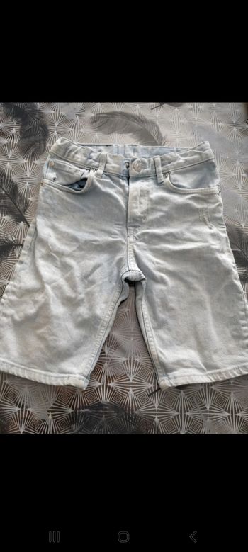 Short jeans