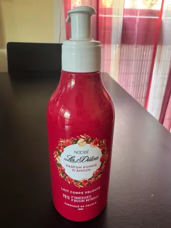 Lait corps velouté Nocibé pomme d’amour