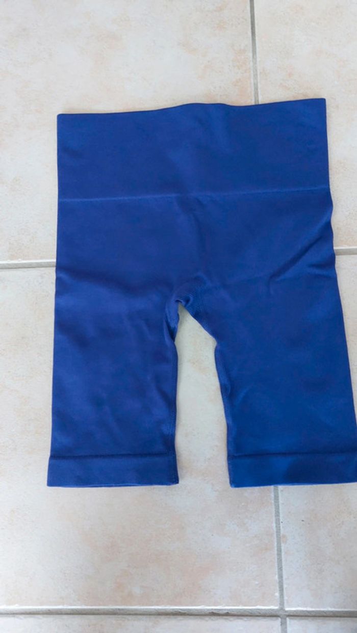 Lot  fille été 15 pièces Shein Stradivaruis etc Taille XS - photo numéro 11