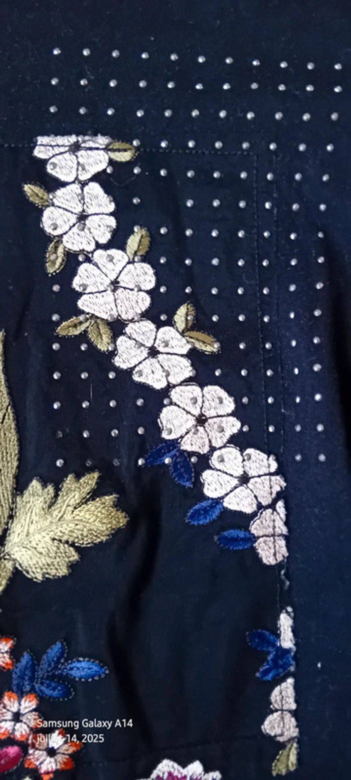 Haut noir motif fleurs avec broderies et clous femme S zara - photo numéro 15