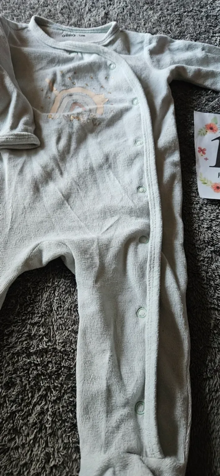 Pyjama 1 pièce 12 mois - photo numéro 2