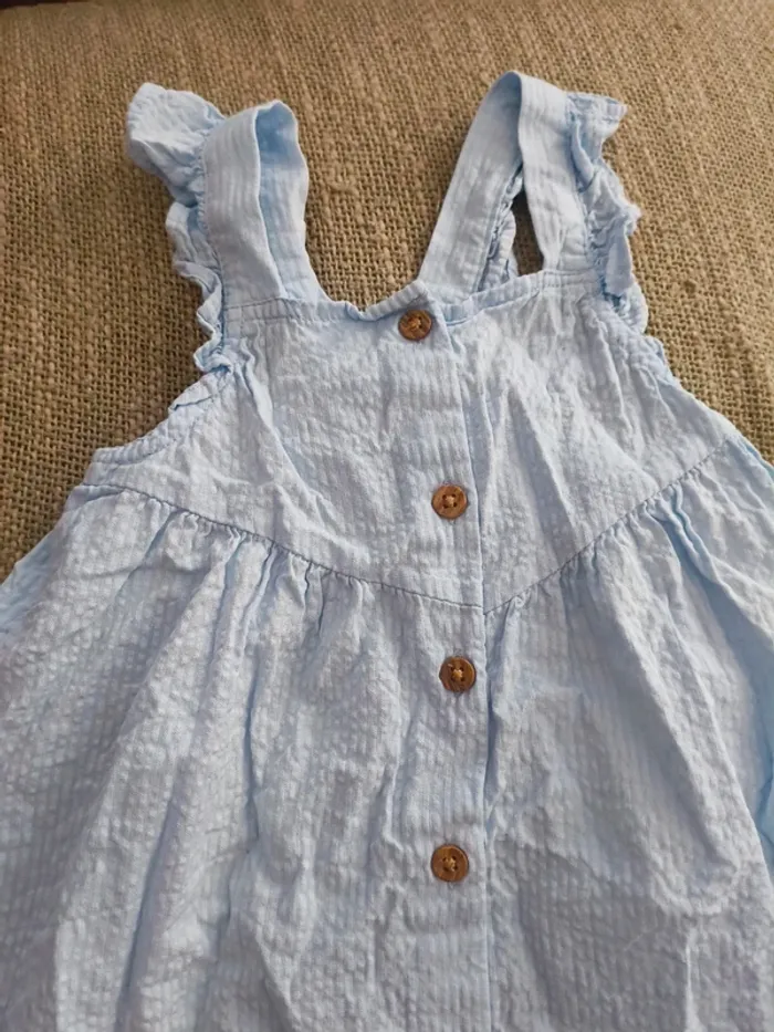 Robe h&M 12 18 mois excellent état - photo numéro 2