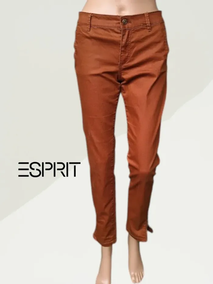 Jean Esprit ,coupe slim ,taille mi-haute ,texture stretch