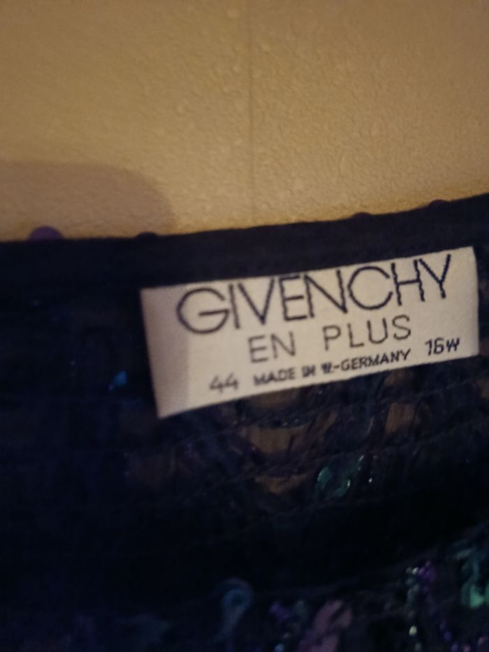 Top Givenchy - photo numéro 6