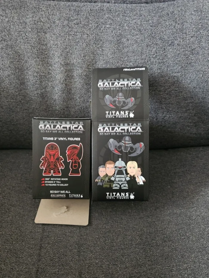 Battlestar Galactica Titans Vinyl Figures Scar et Admiral Adama - photo numéro 5