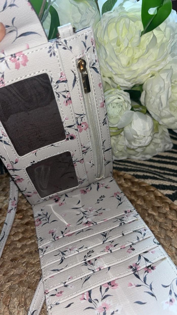 Pochette portable, portefeuille - photo numéro 11