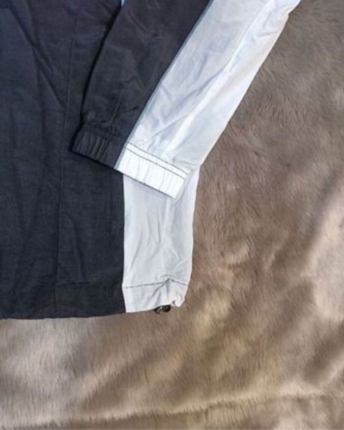 Veste corteiz noir - très bonne état - photo numéro 2