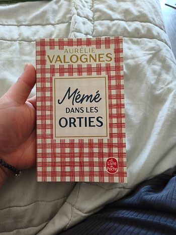 Aurelie valognes "mémé dans les orties " 