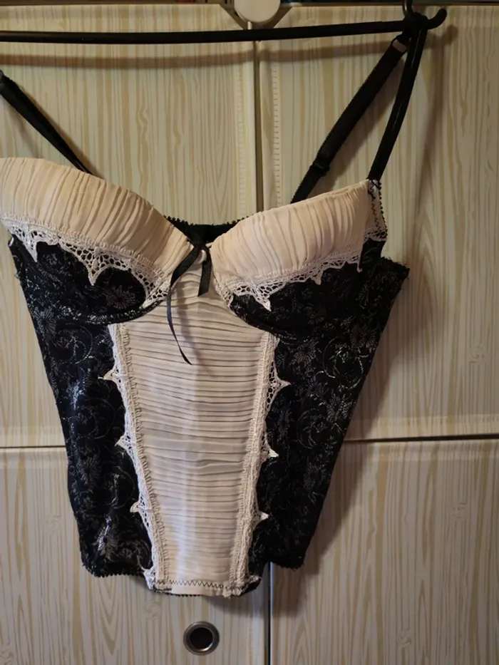 Bustier