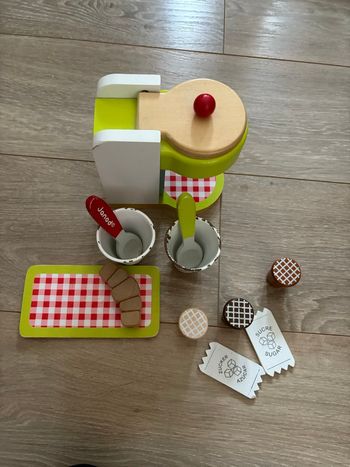 Machine à café en bois 