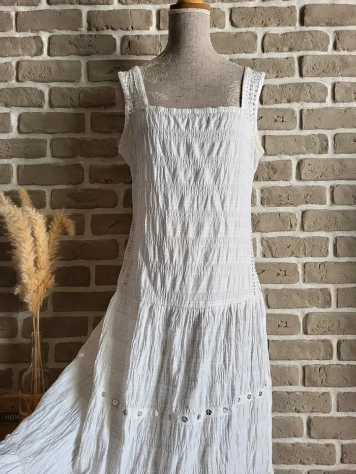 Robe bohème blanche avec sequins Jacqueline Riu - photo numéro 15