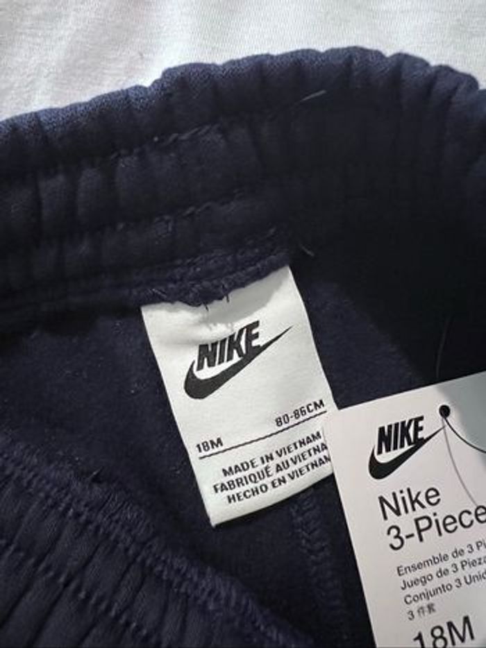 Ensemble Nike - photo numéro 4