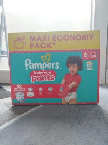 1 carton pampers taille 6