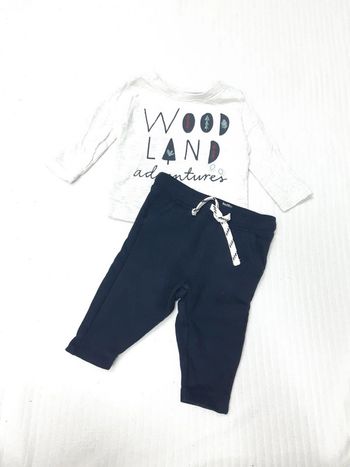 Tenue haut manches longues et pantalon jogging