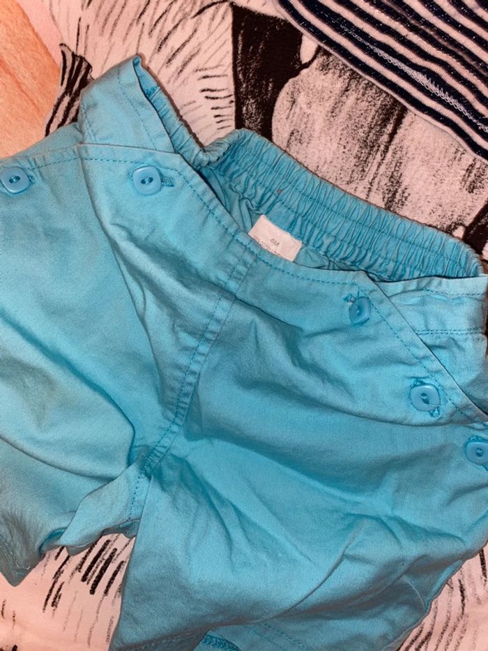 Ensemble t-shirt et short, taille 6 mois, marques inconnues. - photo numéro 3