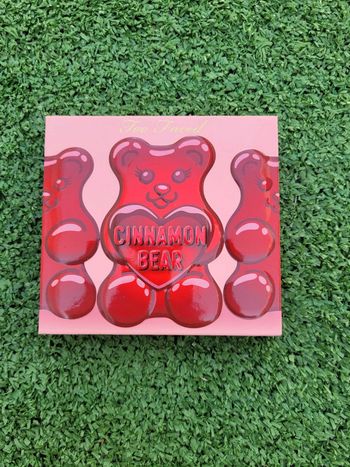 Palette Cinnamon Bear Too Faced