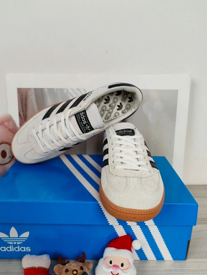 Nouveau Adidas Originais Handball Spezial Beige - Taille 38 - photo numéro 4