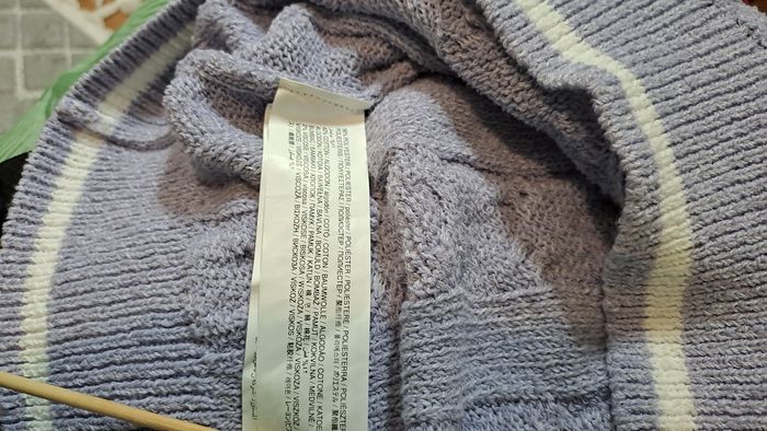 Pull col v 38/40 - photo numéro 5