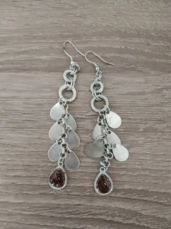 Boucles d'oreilles pendantes