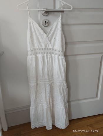 Robe dentelle blanche 