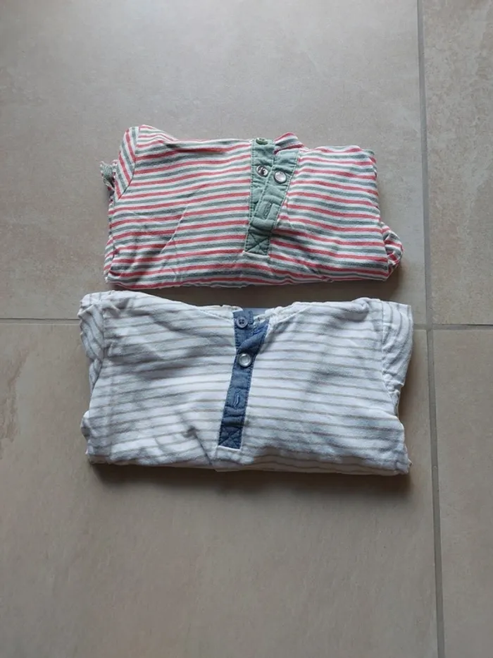Lot polos à capuche