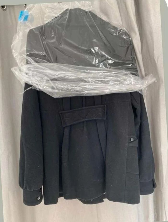 Manteau noir - photo numéro 16