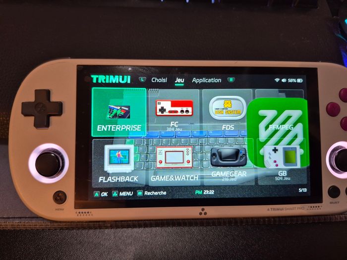 Console retrogaming Trimui Smart Pro avec 5000 jeux - photo numéro 6