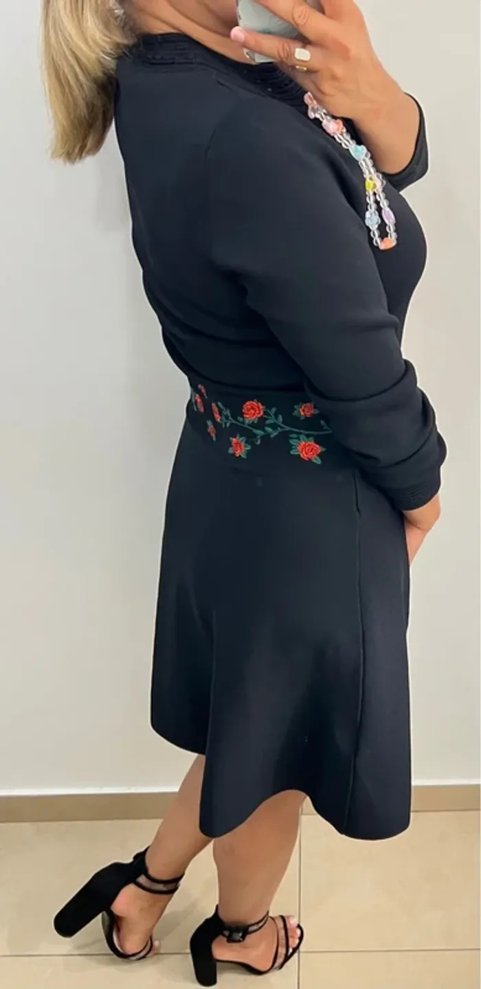 Robe Maille Brodée Sandro Taille 40 - photo numéro 8