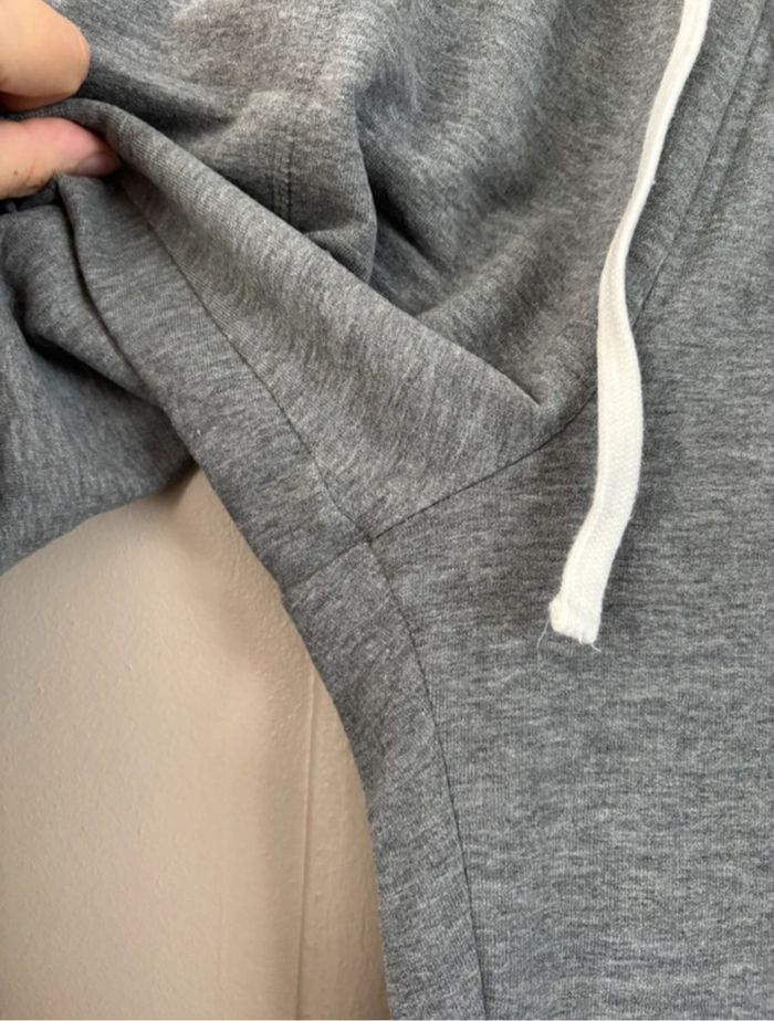 Jogging gris - photo numéro 4