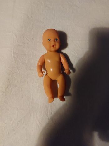 Petite poupeé simba