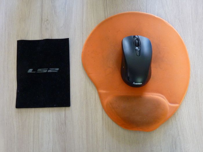 Souris hama bluetooth + Pochette protection etui LS2 + tapis PC informatique TBE